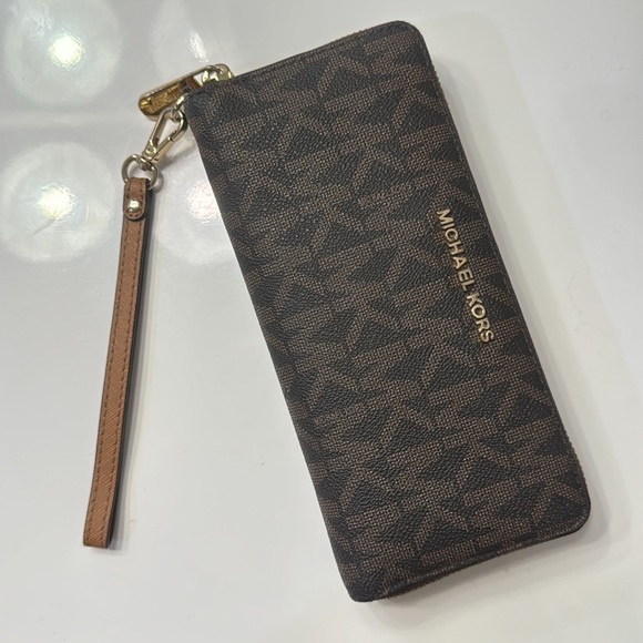 MICHAEL MICHAEL KORS
Large Logo Continental Wallet - Picture 4 of 5